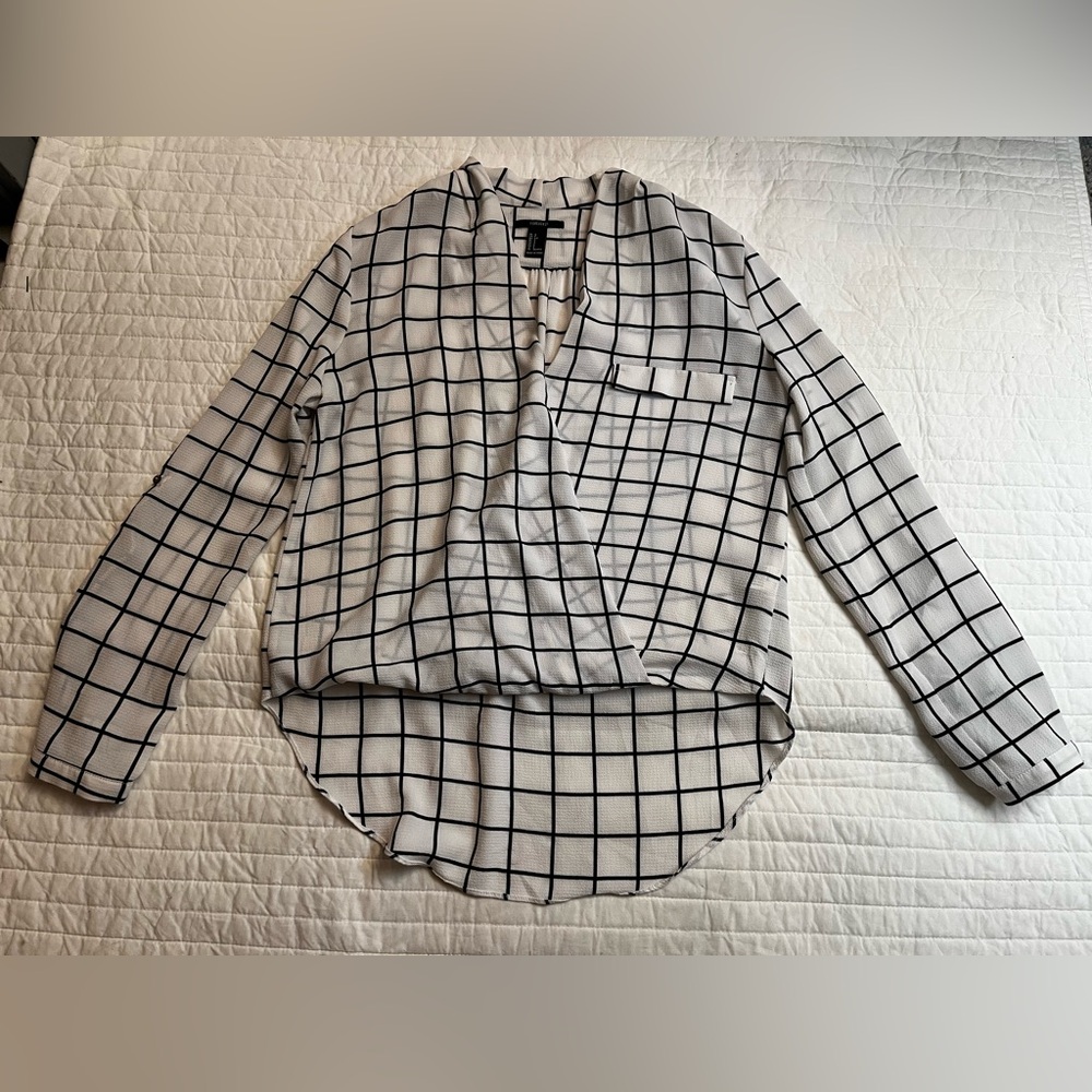 Forever 21 black and white windowpane blouse